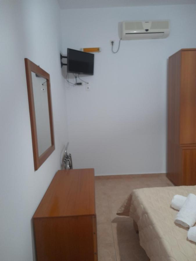 Elzahed Apartments Maestro Kimolos Bagian luar foto